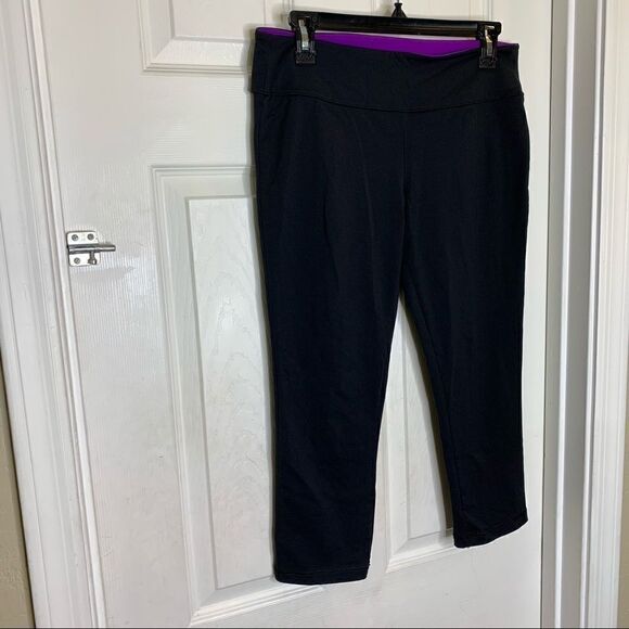 VSX Sexy Sport Black Cropped Leggings Purple Trim - Picture 3 of 7